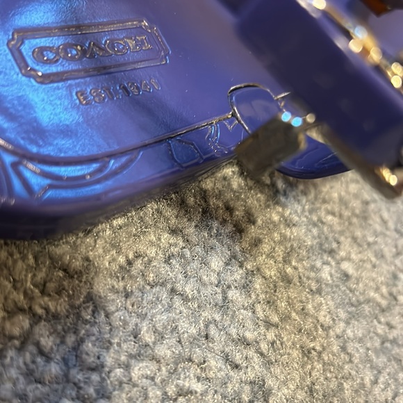 Coach jelly sandals with carriage round symbol on top - Picture 3 of 5